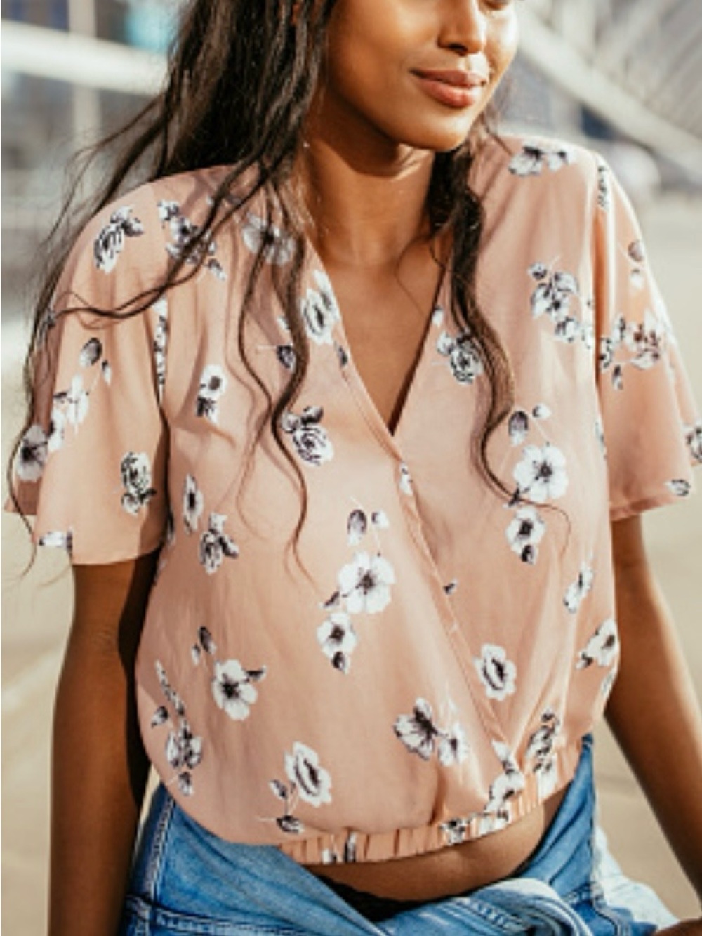 Sienna Sky Blush Floral Wrap Top V Neck Elastic Hem Cropped Blouse M